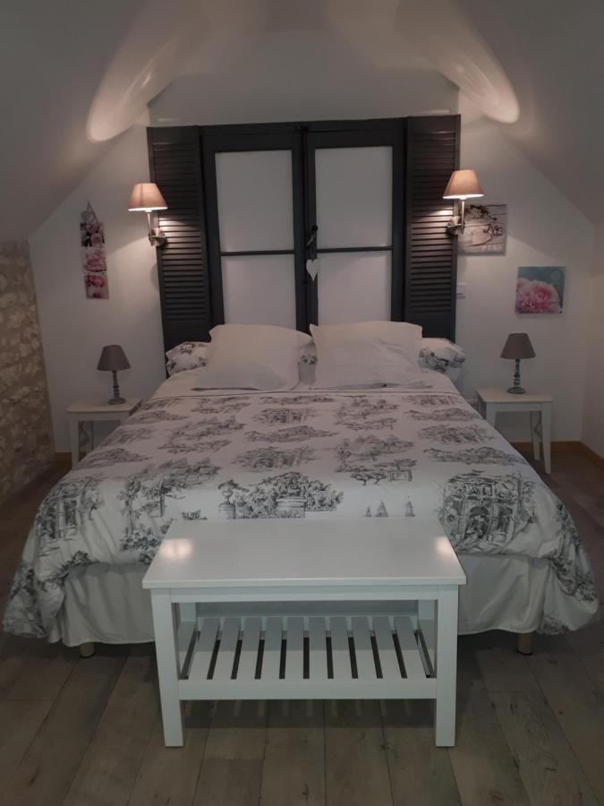 Les Quatre Saisons Bed & Breakfast Antogny-le-Tillac Exterior photo