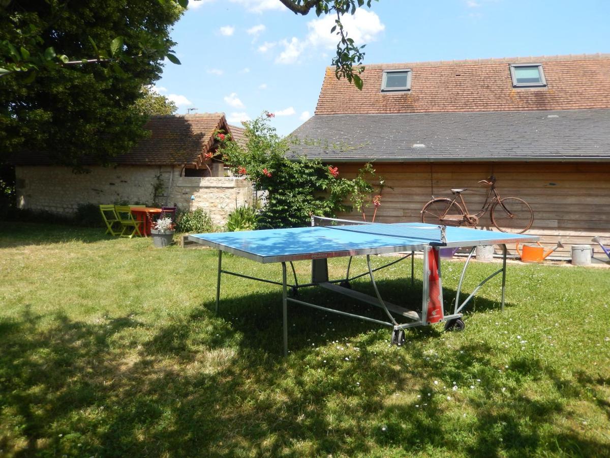 Les Quatre Saisons Bed & Breakfast Antogny-le-Tillac Exterior photo